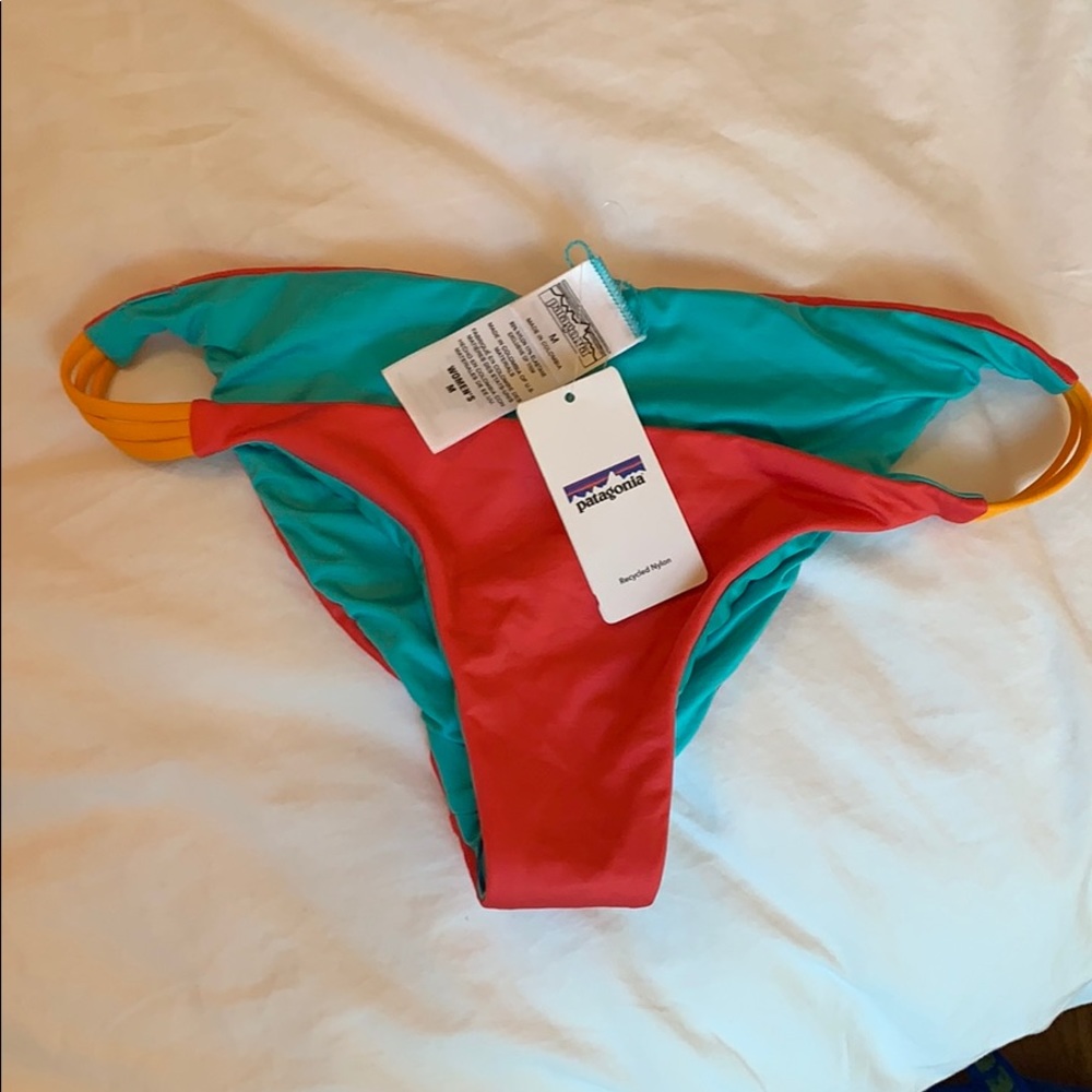 Patagonia W’s Reversible Hatutu Bottoms M NWT